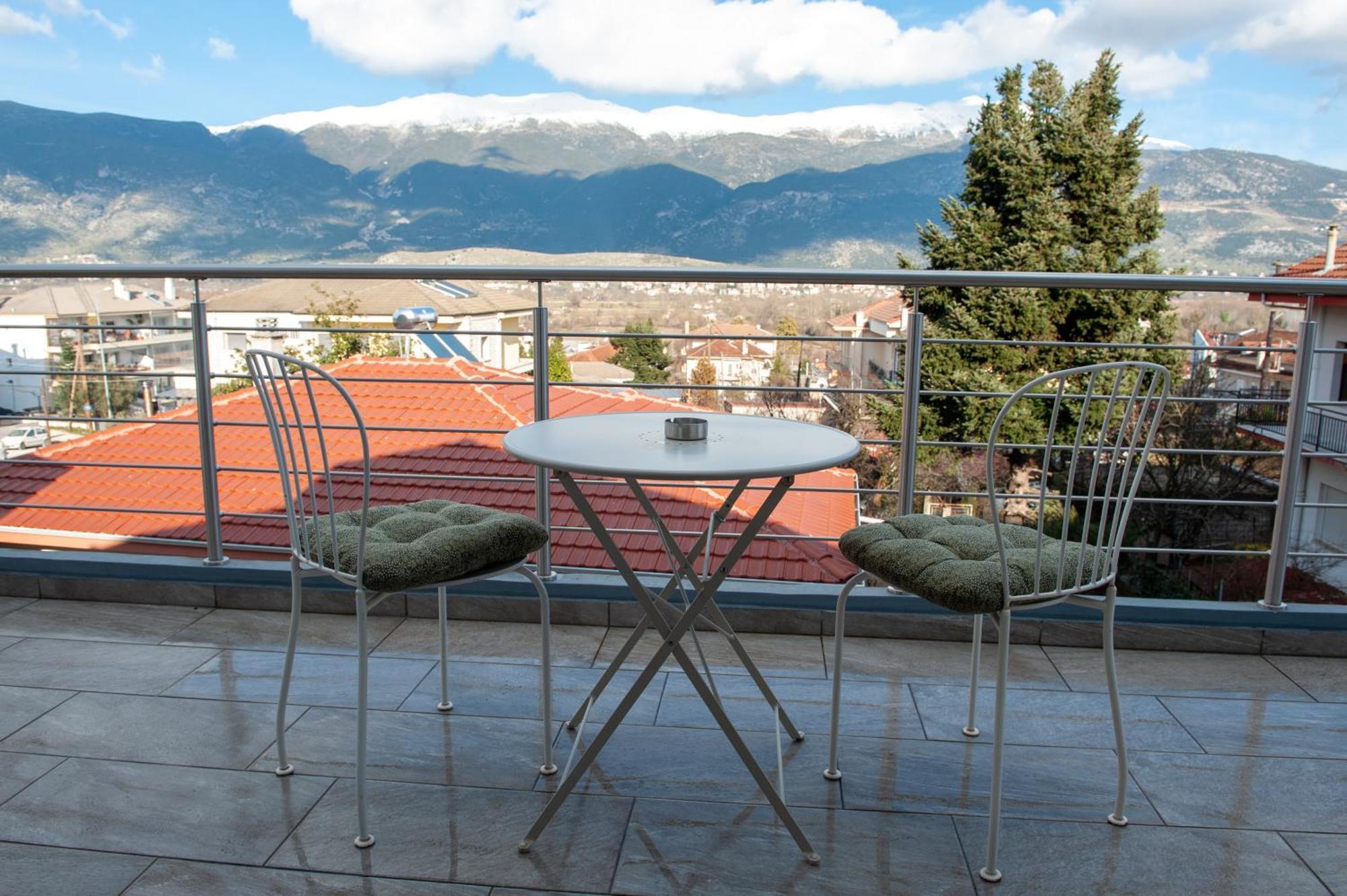 Lovely Guesthouse - 58M2 Mountain View Ioannina Bagian luar foto