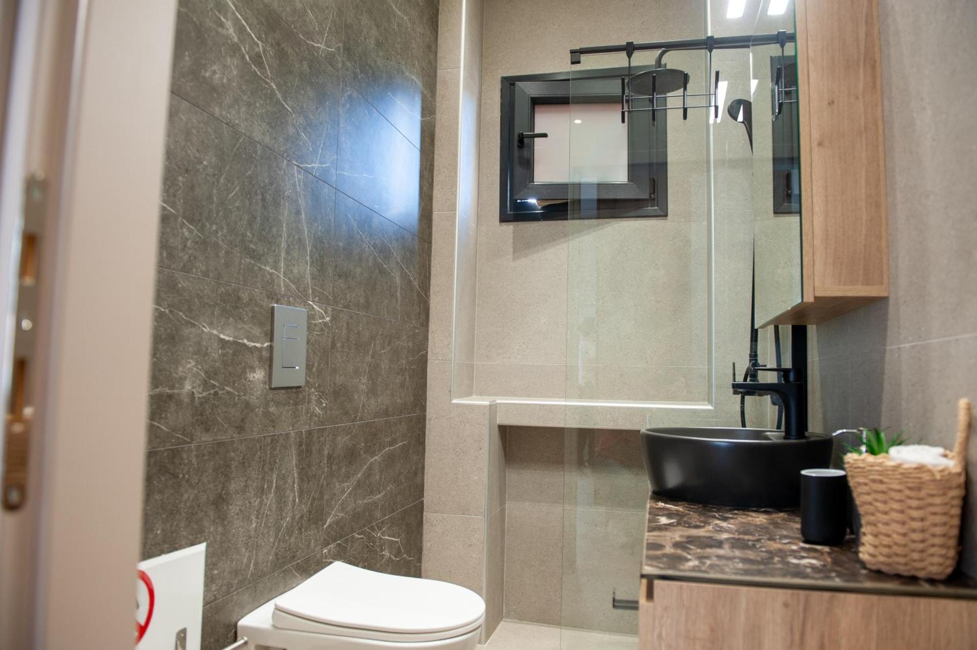 Lovely Guesthouse - 58M2 Mountain View Ioannina Bagian luar foto